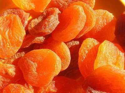 Почему организм требует абрикосов: польза и вред солнечных фруктов