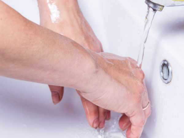 Чем отмыть руки от маслят в домашних условиях: советы, видео