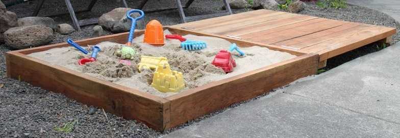 Самодельная песочница для детских игр на вашем участке