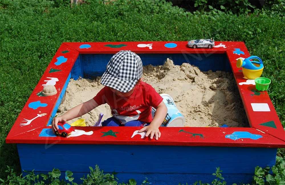 Детская песочница своими руками: этапы возведения и тонкости от мастеров