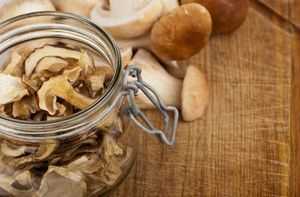 Как приготовить сушеные грибы